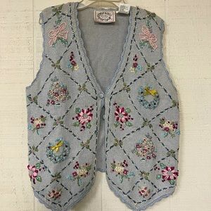Erika Petites floral sweater vest